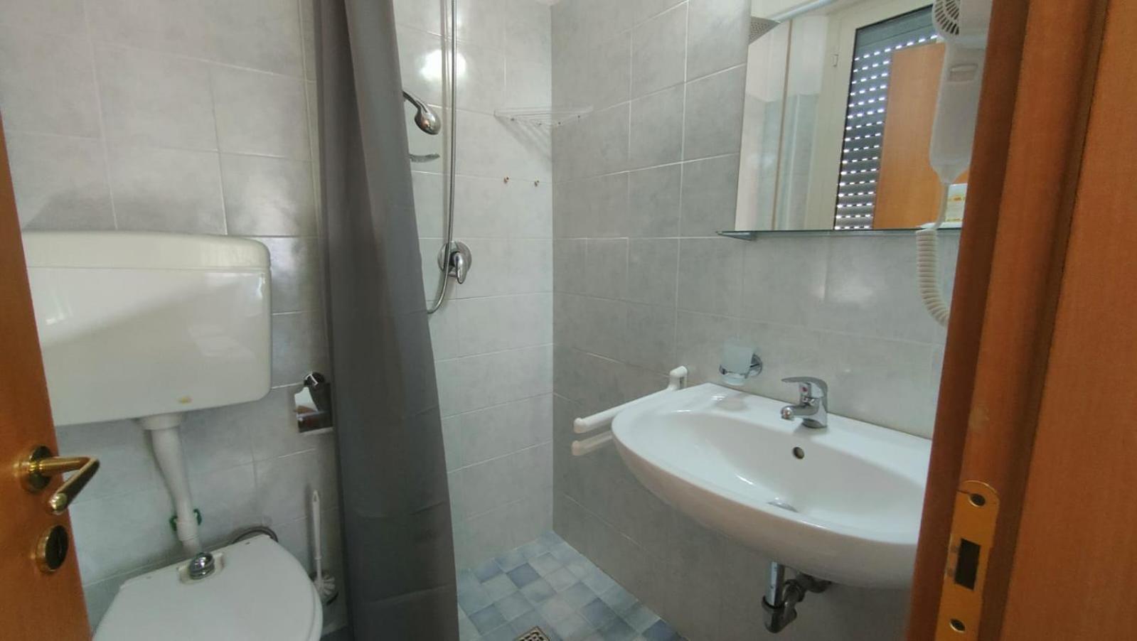 Hotel Eriale Rimini Extérieur photo